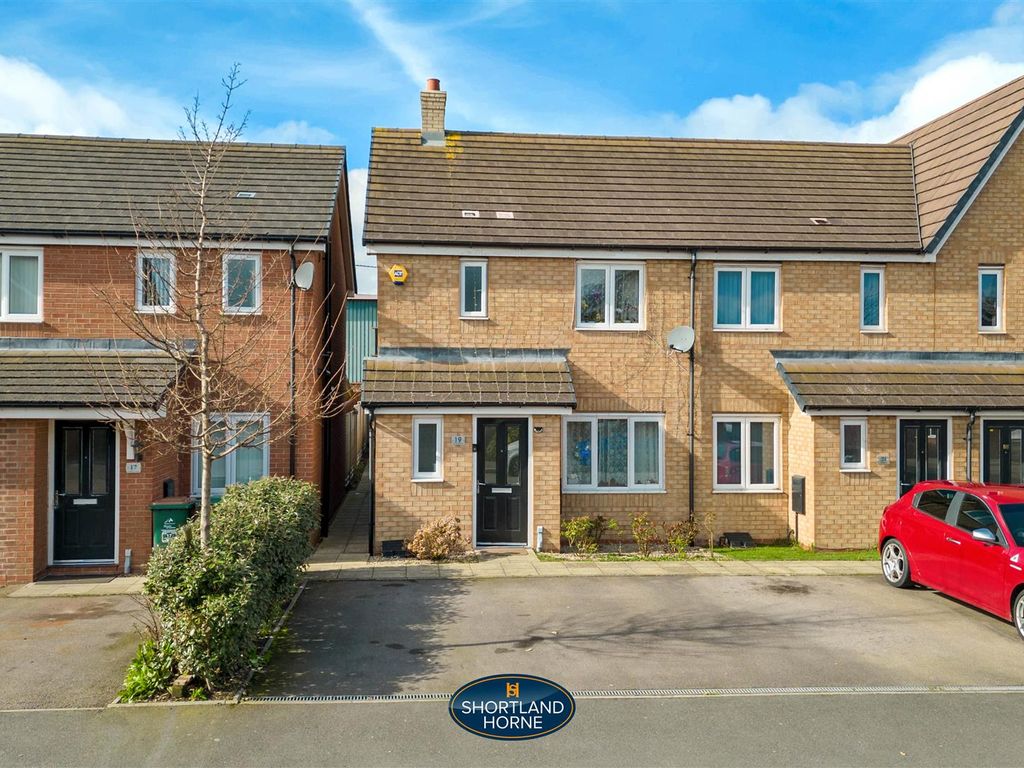 3 bed semidetached house for sale in Lanchbury Avenue, Holbrooks