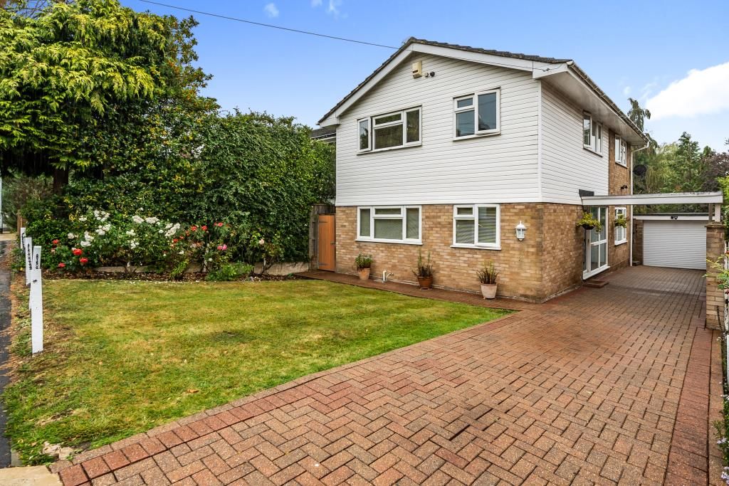 4 bed detached house for sale in Northwood, Middlesex HA6, £1,000,000