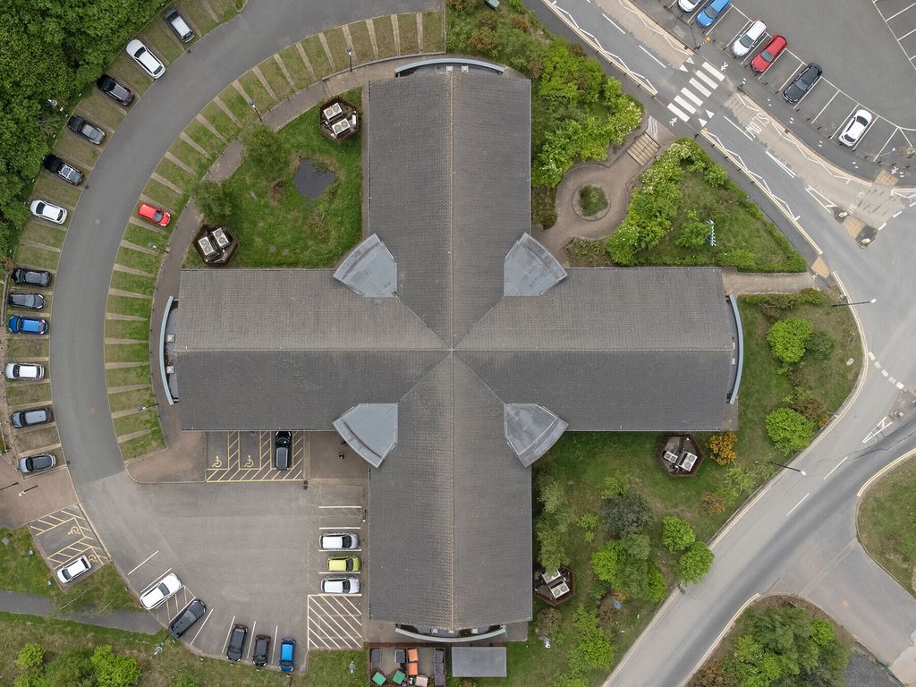 Serviced office to let in Southwell Road West, Rainworth, Mansfield