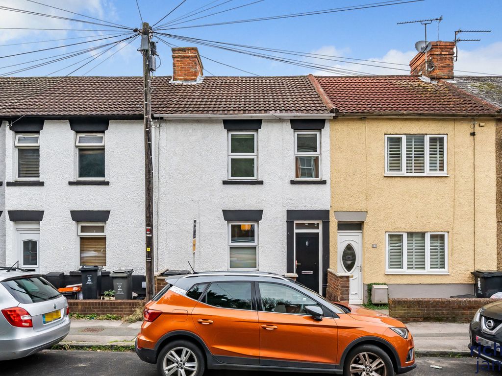 2 bed terraced house for sale in Radnor Street, Old Town, Swindon