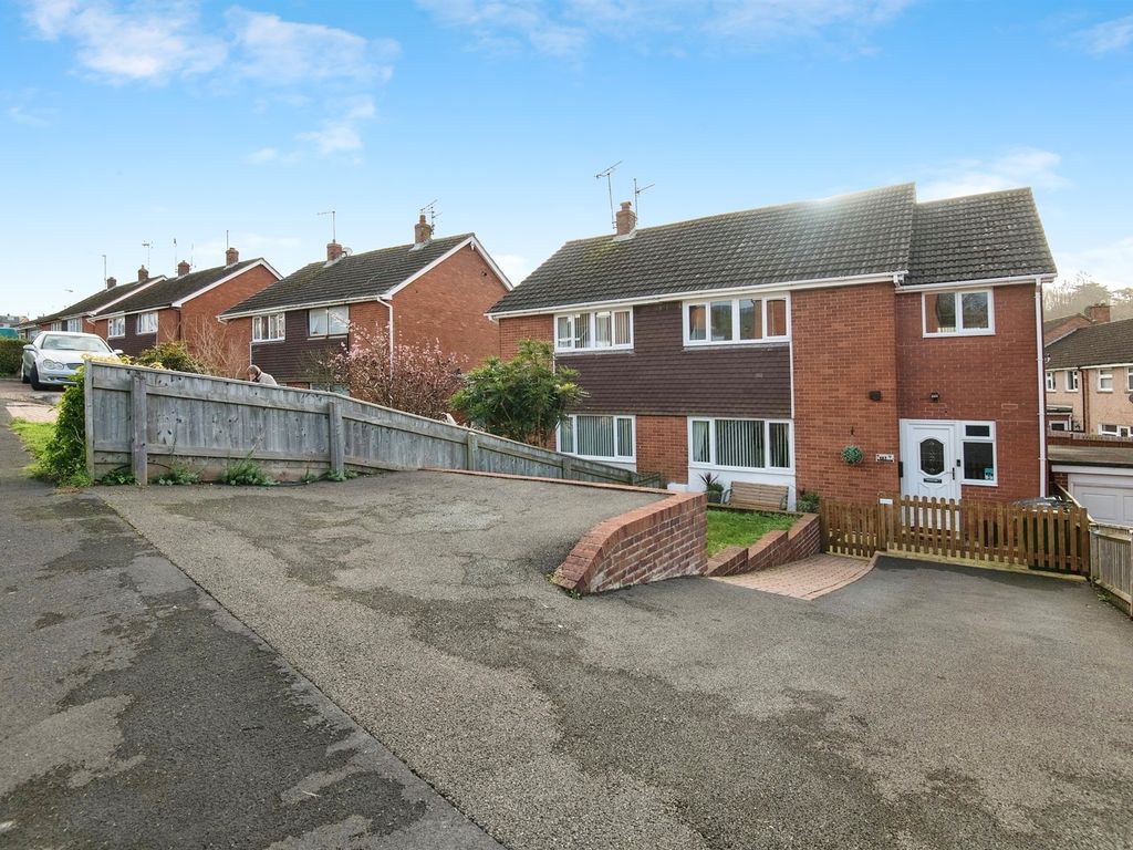 3 bed semidetached house for sale in Beverley Close, Heavitree, Exeter