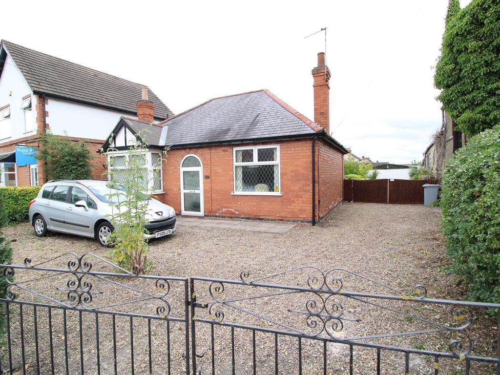 2 bed detached bungalow for sale in London Road, New Balderton, Newark