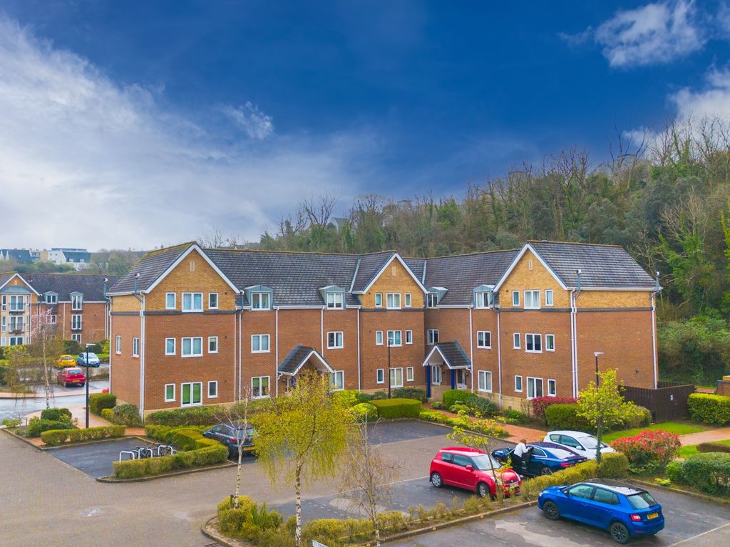 2 bed flat for sale in The Landings, Penarth CF64, £210,000 Zoopla