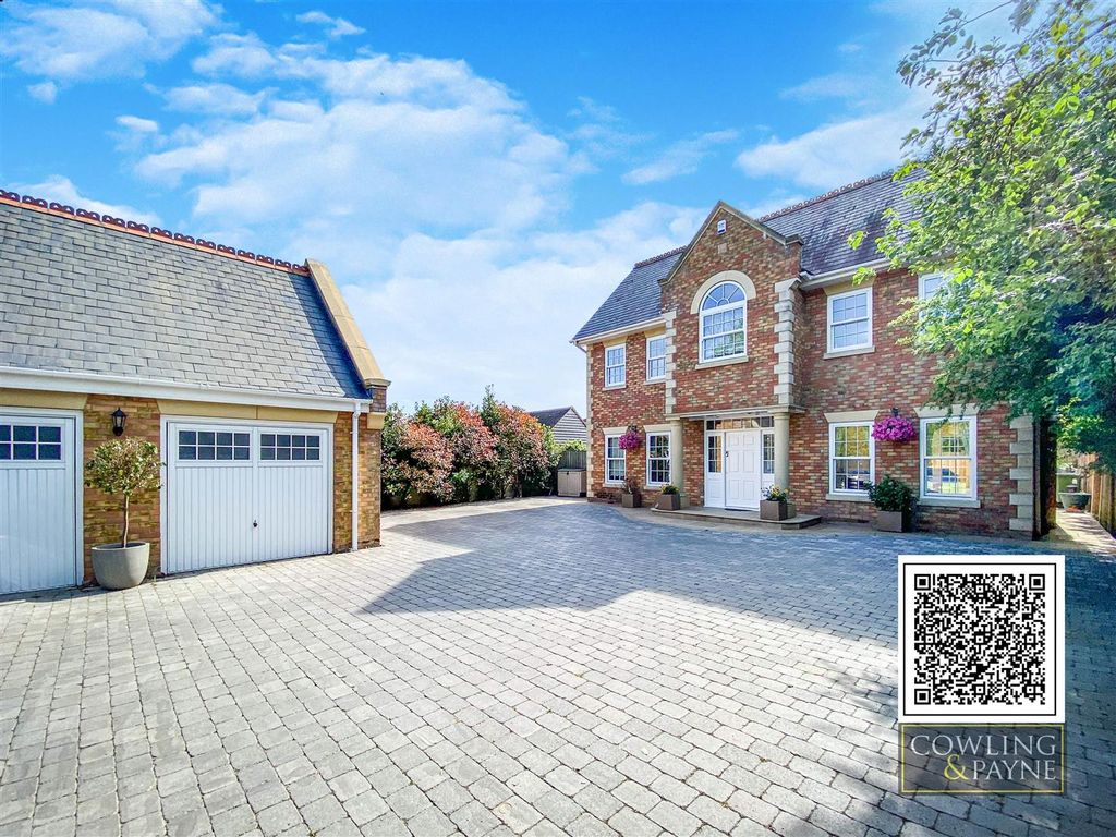 Castledon Road, Wickford SS12  