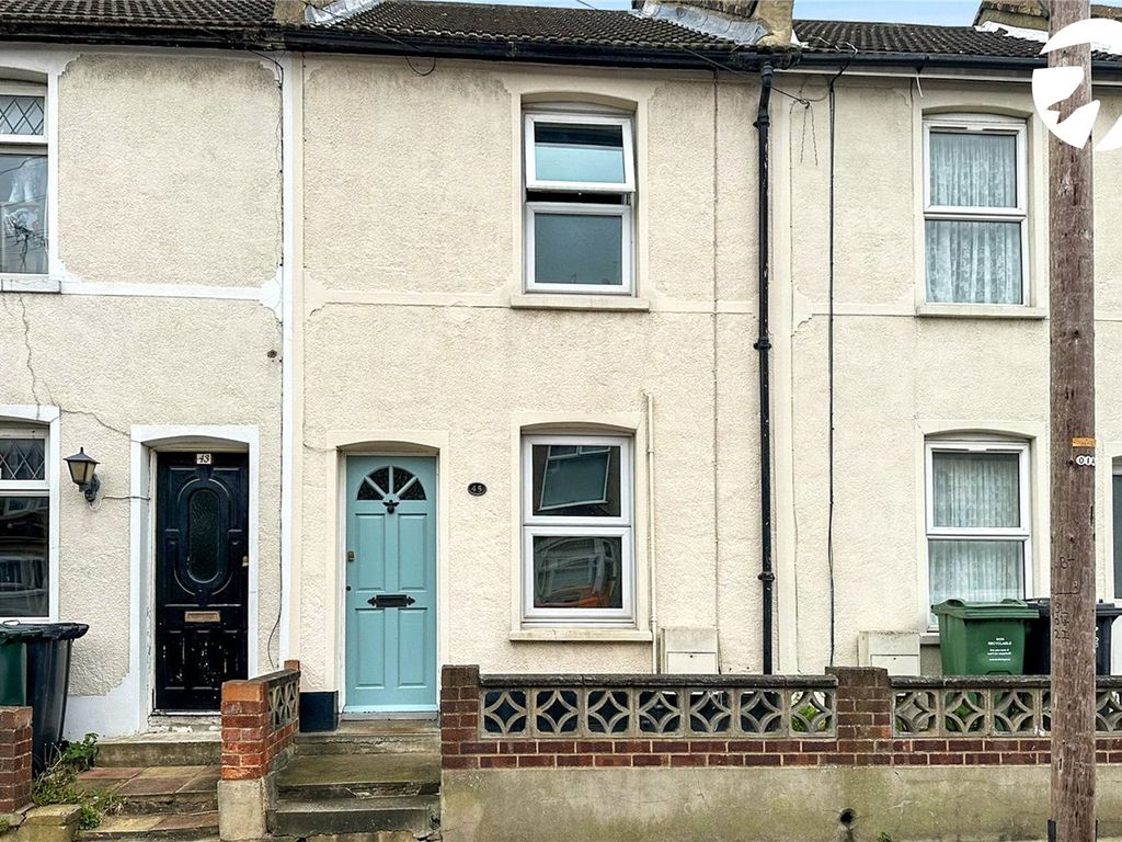 2 bed terraced house for sale in Church Road, Kent DA10, £