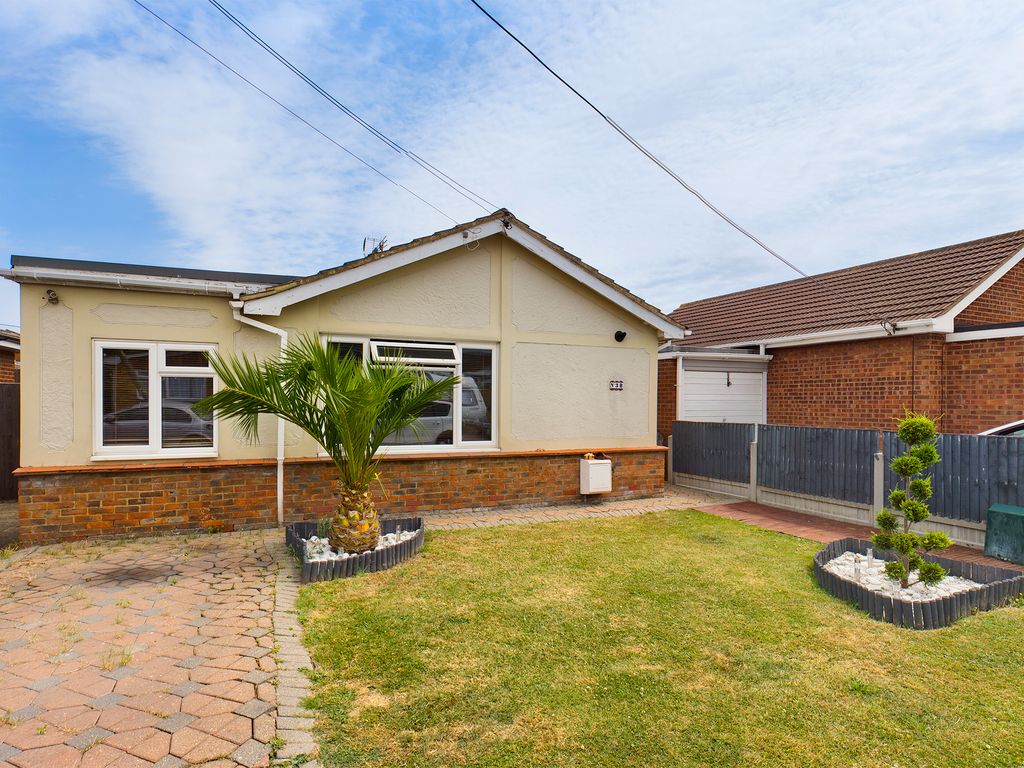 2 bed bungalow for sale in Aalten Avenue, Canvey Island SS8 Zoopla