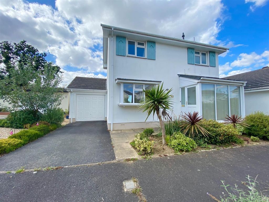 3 bed detached house for sale in Beards Road, Fremington, Barnstaple