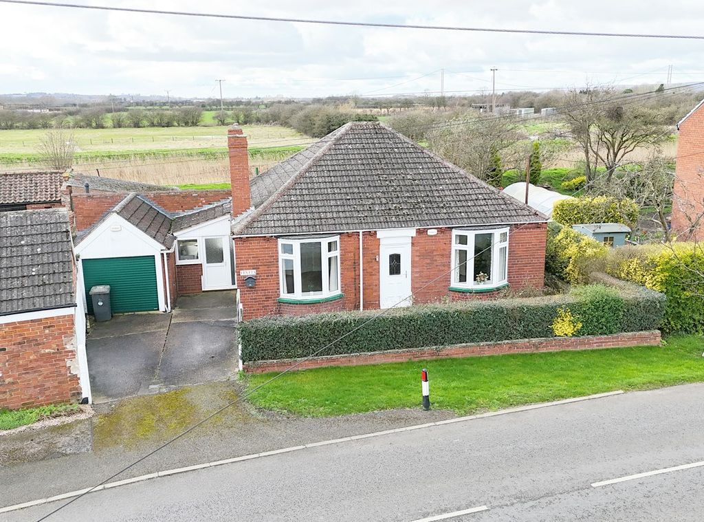 3 bed detached bungalow for sale in Ferry Road, Barrow Haven, Barrow