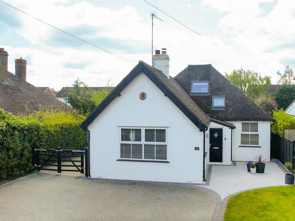 3 bed detached house for sale in Quineys Road, Shottery, StratfordUpon