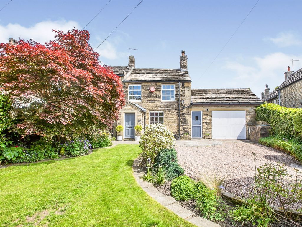3 bed end terrace house for sale in Quarmby Fold, Quarmby, Huddersfield