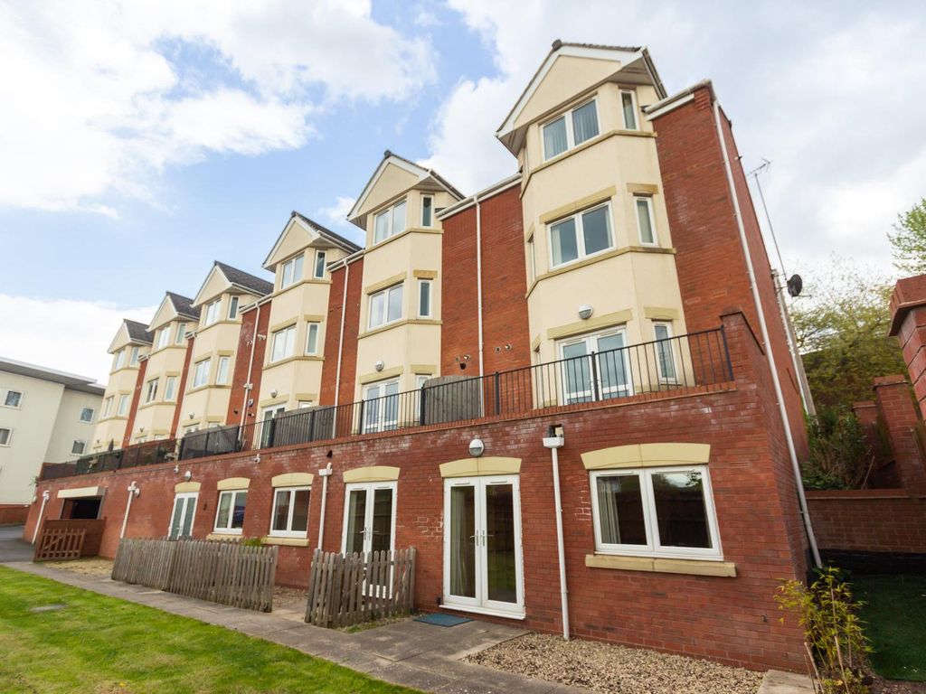 1 bed flat to rent in Hewell Road, Redditch B97, £750 pcm Zoopla