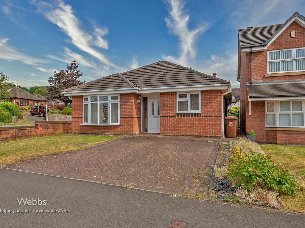 3 bed detached bungalow for sale in Keys Close, Hednesford, Cannock