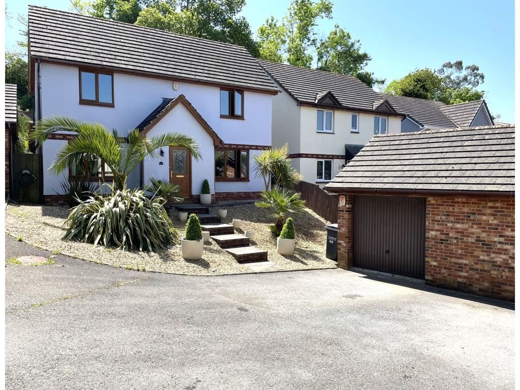 4 bed detached house for sale in Barn Owl Close, Torquay TQ2, £399,950