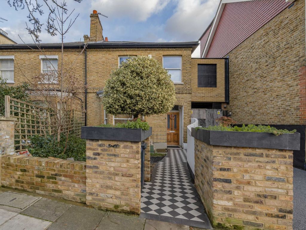 3 bed property for sale in Richmond Road, London W5, £950,000 Zoopla