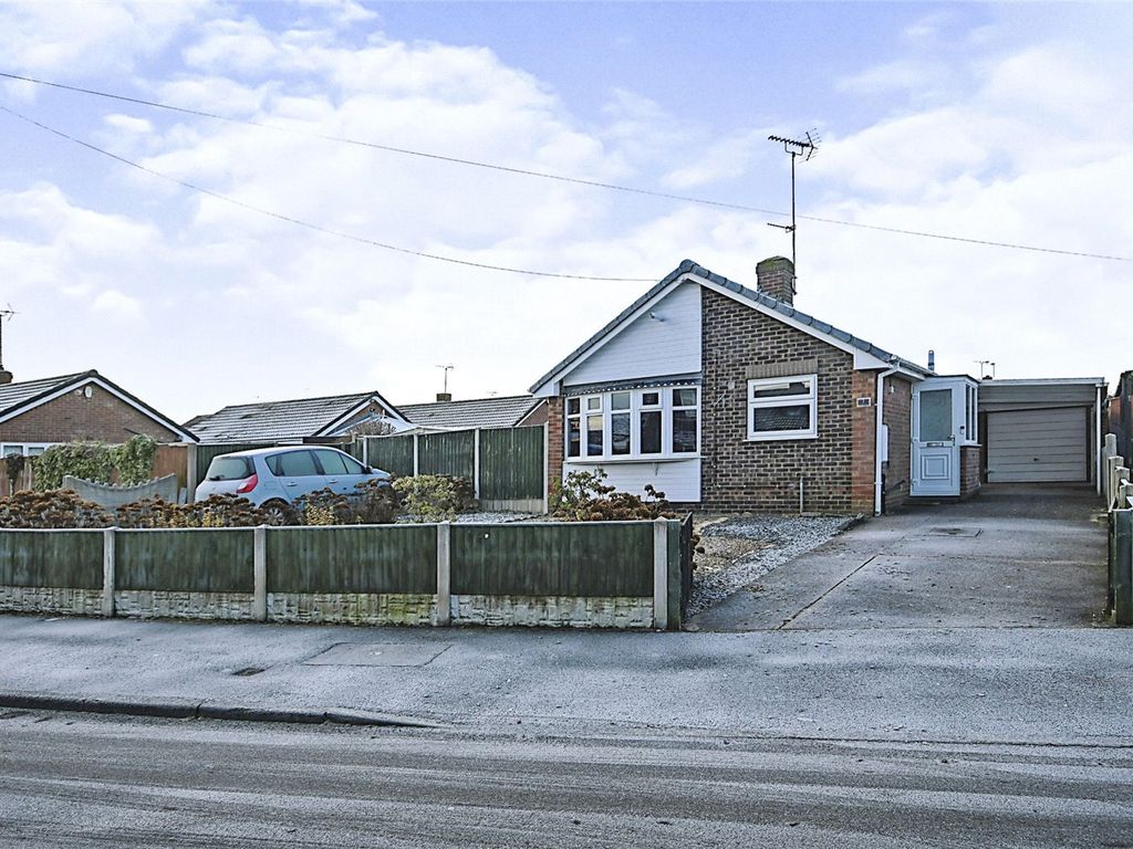 2 bed bungalow for sale in Canterbury Close, Mansfield Woodhouse