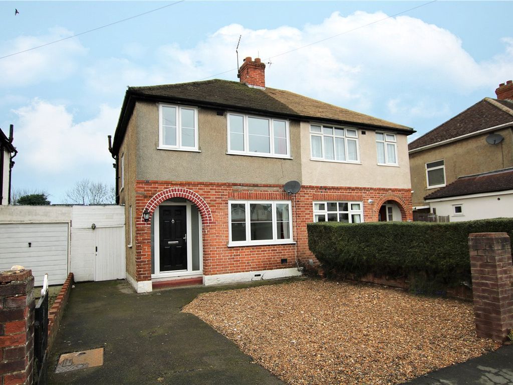 3 bed semidetached house for sale in Westlands Avenue, Reading