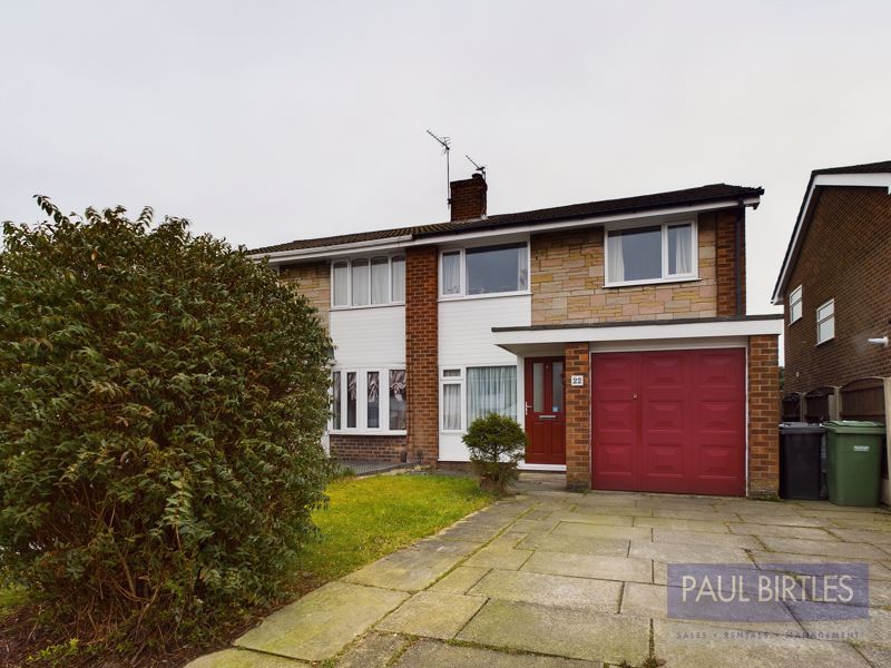 3 bed semidetached house for sale in Arundel Avenue, Flixton, Trafford