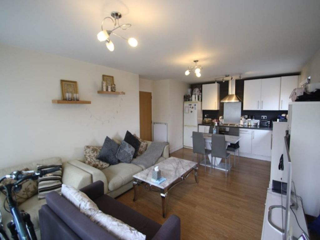 2 bed flat to rent in Navigation Court, Gallions Road, Royal Quay E16