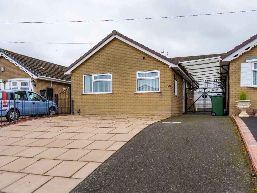 2 bed bungalow for sale in Buckingham Road, Rowley Regis B65 Zoopla