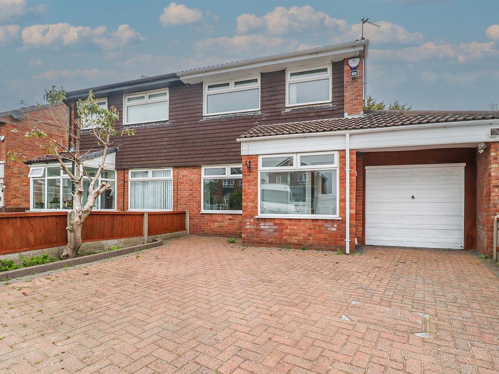 3 bed semidetached house for sale in Drive, Southport PR9, £