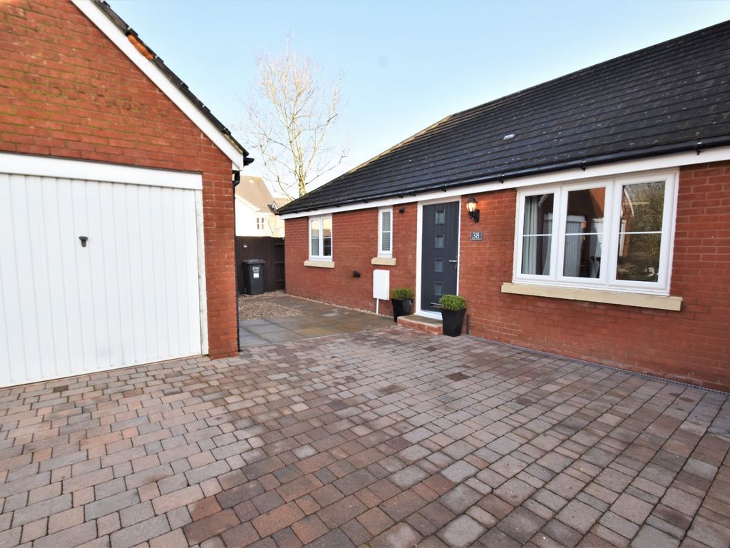 2 bed bungalow for sale in Cannington Road, Witheridge, Devon EX16 Zoopla