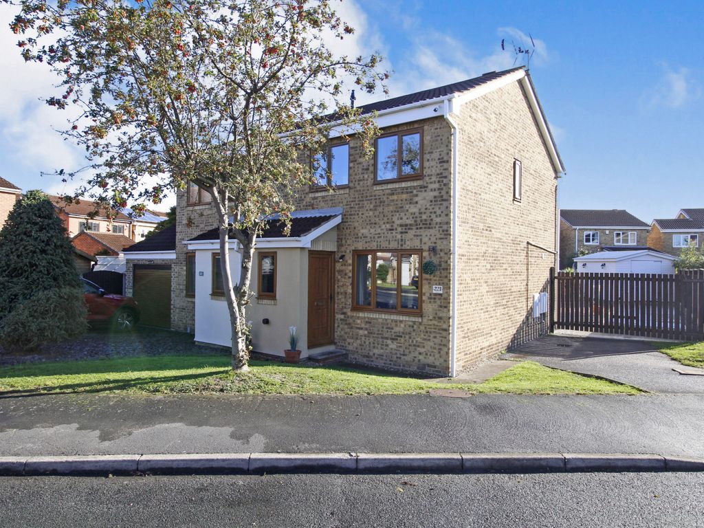 3 bed semidetached house for sale in Cedar Road, Balby, Doncaster DN4