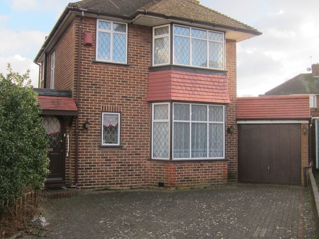 3 bed detached house for sale in Woodcroft, Greenford UB6 Zoopla