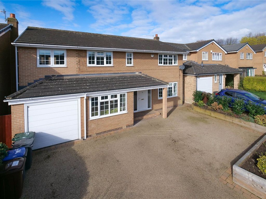 4 bed detached house for sale in Hoyle Court Avenue, Baildon, Shipley