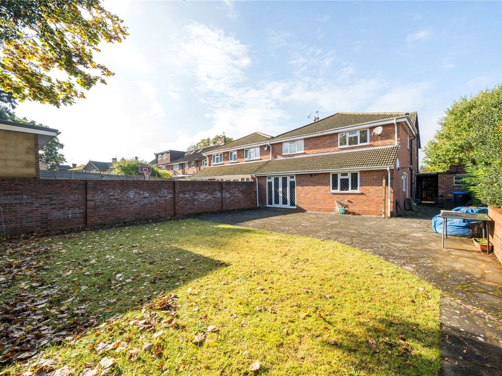 5 bed semidetached house for sale in Beaufort Road, Woking, Surrey