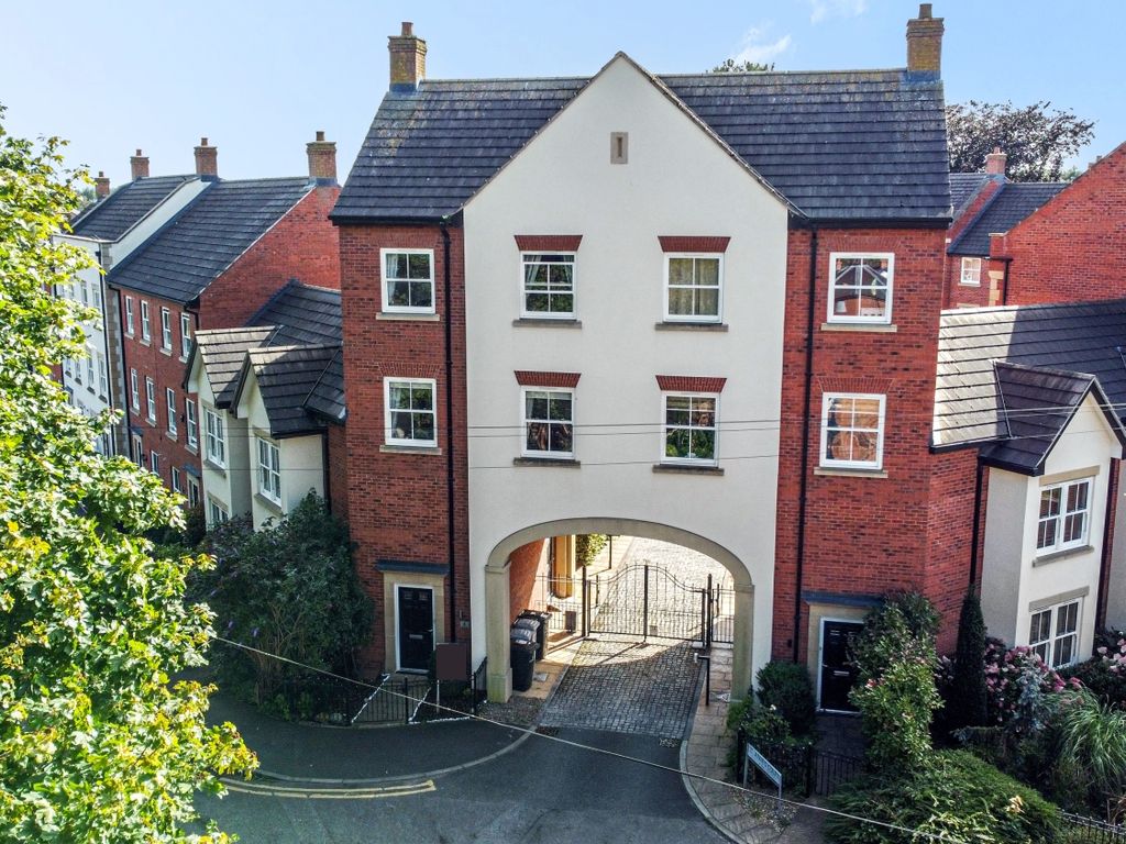 2 bed town house for sale in St. Annes Lane, Nantwich, Cheshire CW5, £