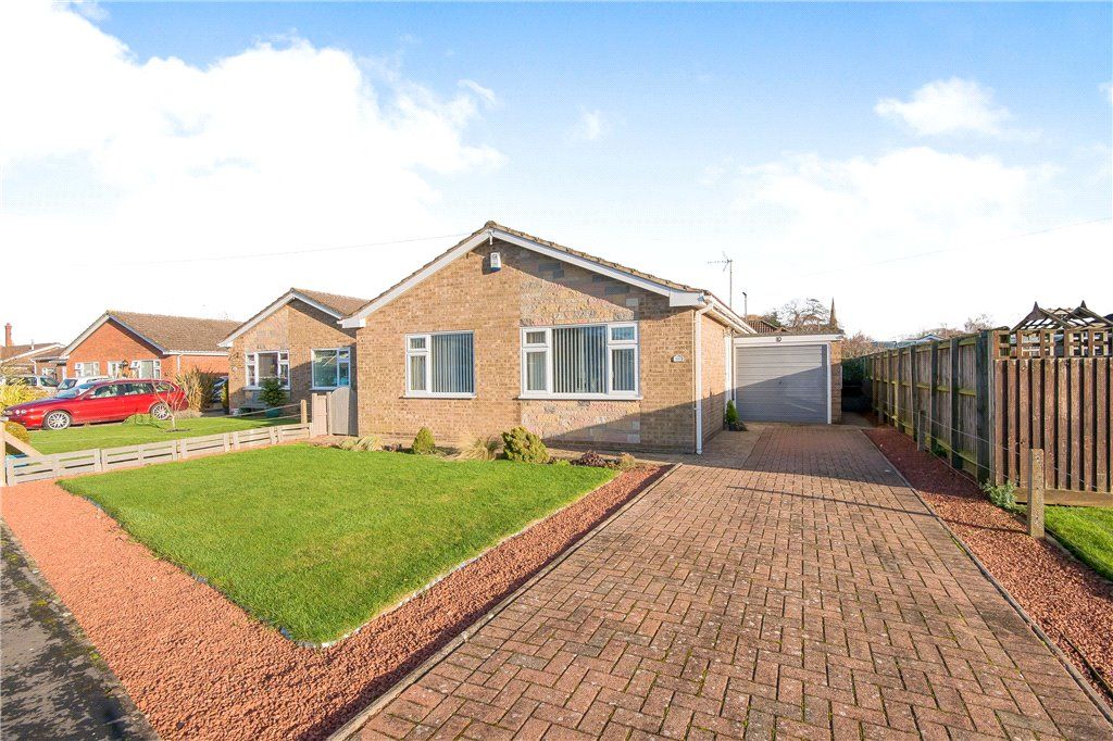 2 bed bungalow for sale in Littlebury Gardens, Holbeach, Spalding PE12