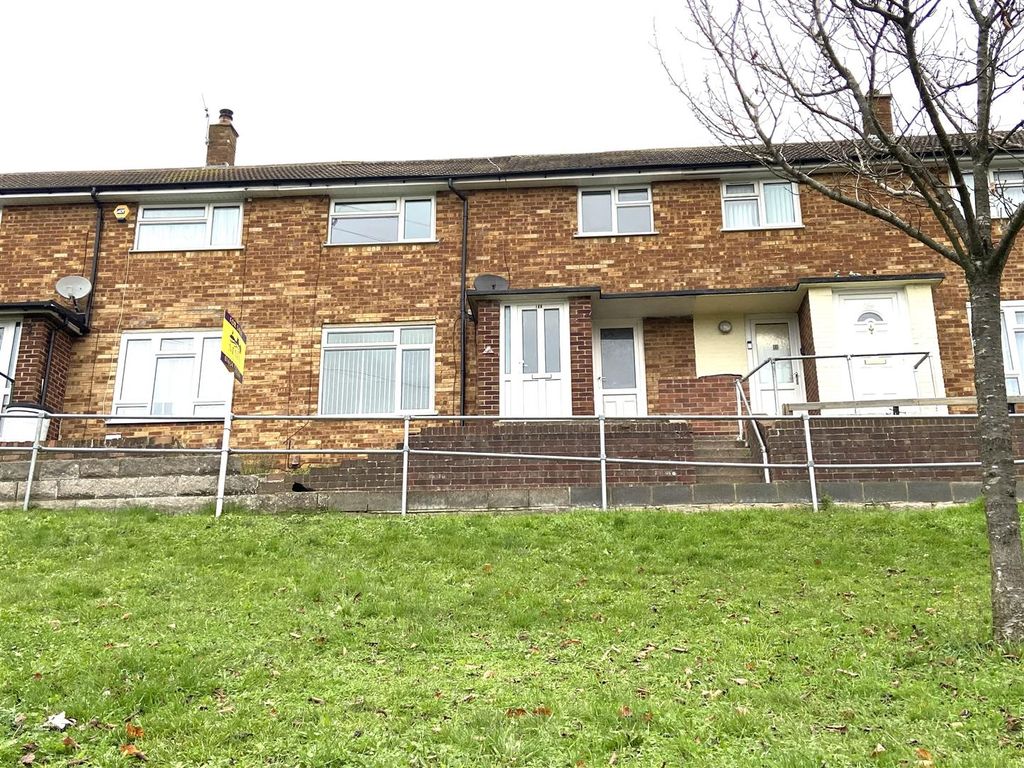 3 bed terraced house for sale in Poplar Road, Strood, Rochester ME2