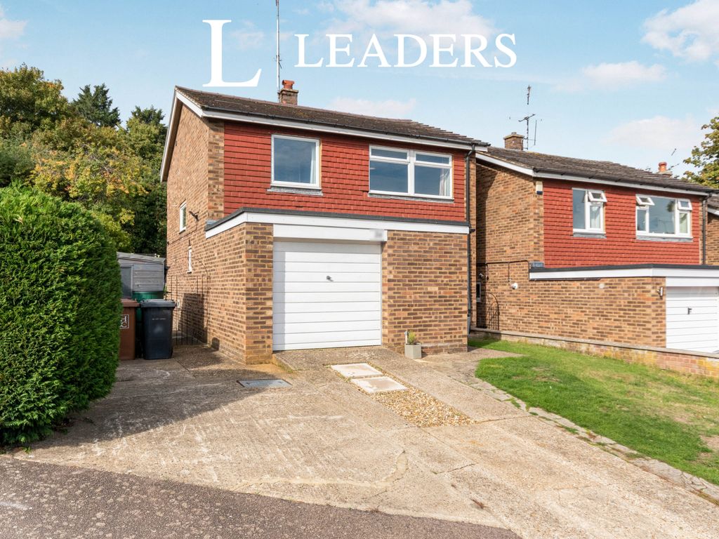 3 bed detached house to rent in Foster Drive, Hitchin SG4 Zoopla