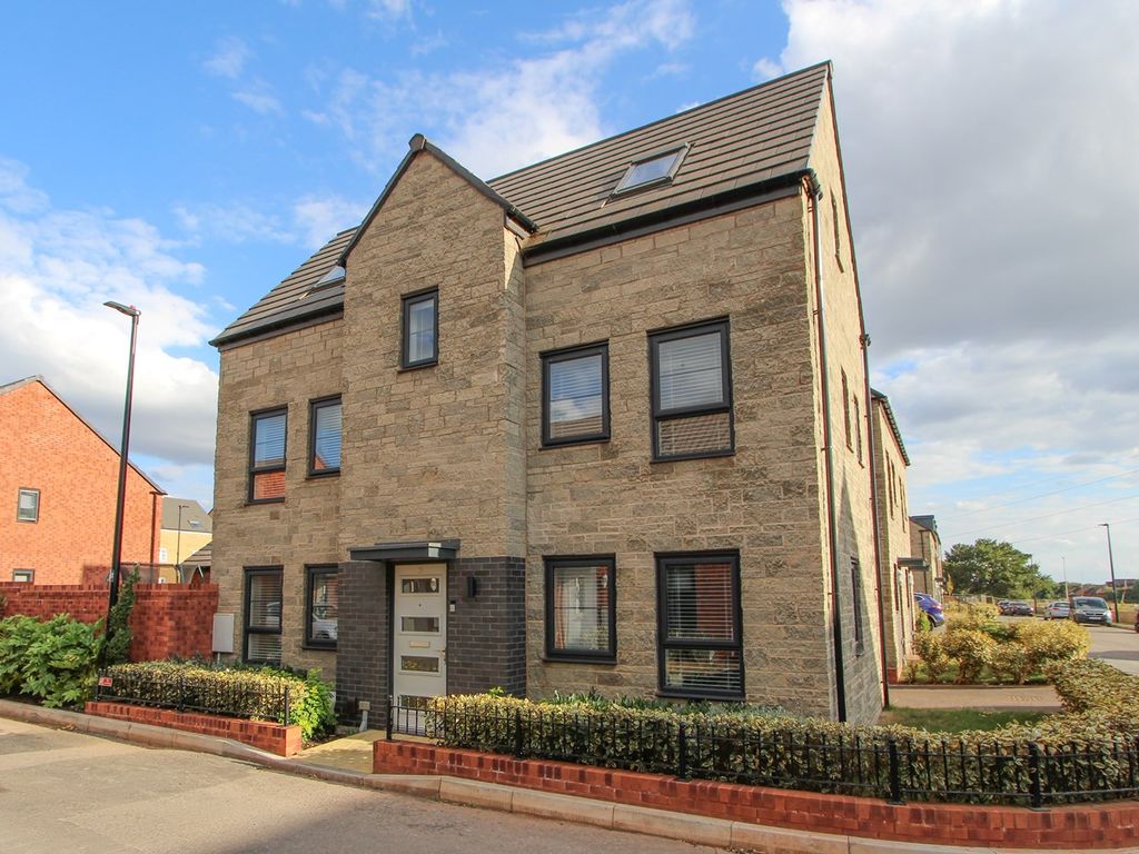 4 bed detached house for sale in Crossman Road, Yate, Ladden Garden
