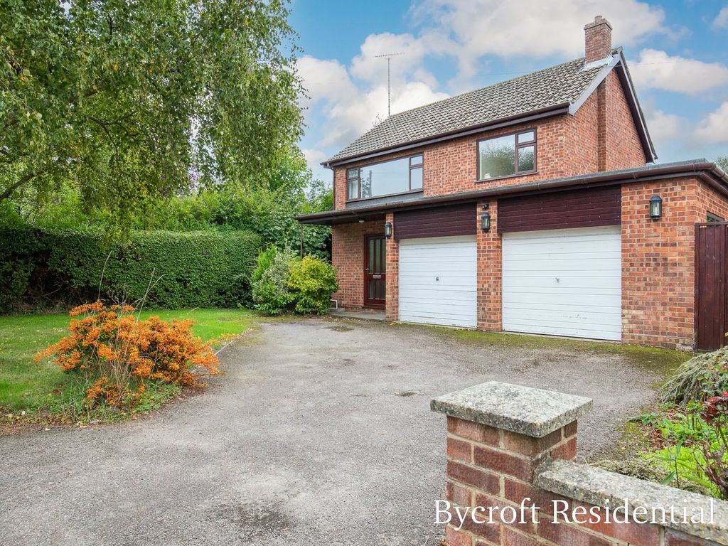 5 bed detached house for sale in Station Road, Ormesby, Great Yarmouth