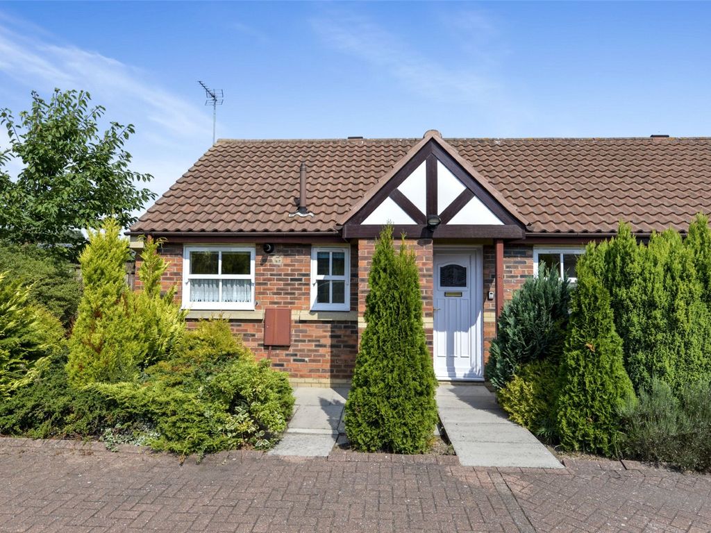 2 bed bungalow for sale in Northfield Drive, Stokesley, Middlesbrough