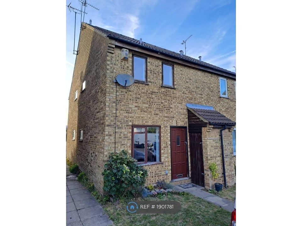 1 bed end terrace house to rent in Chiltern Gardens, Luton LU4, £875