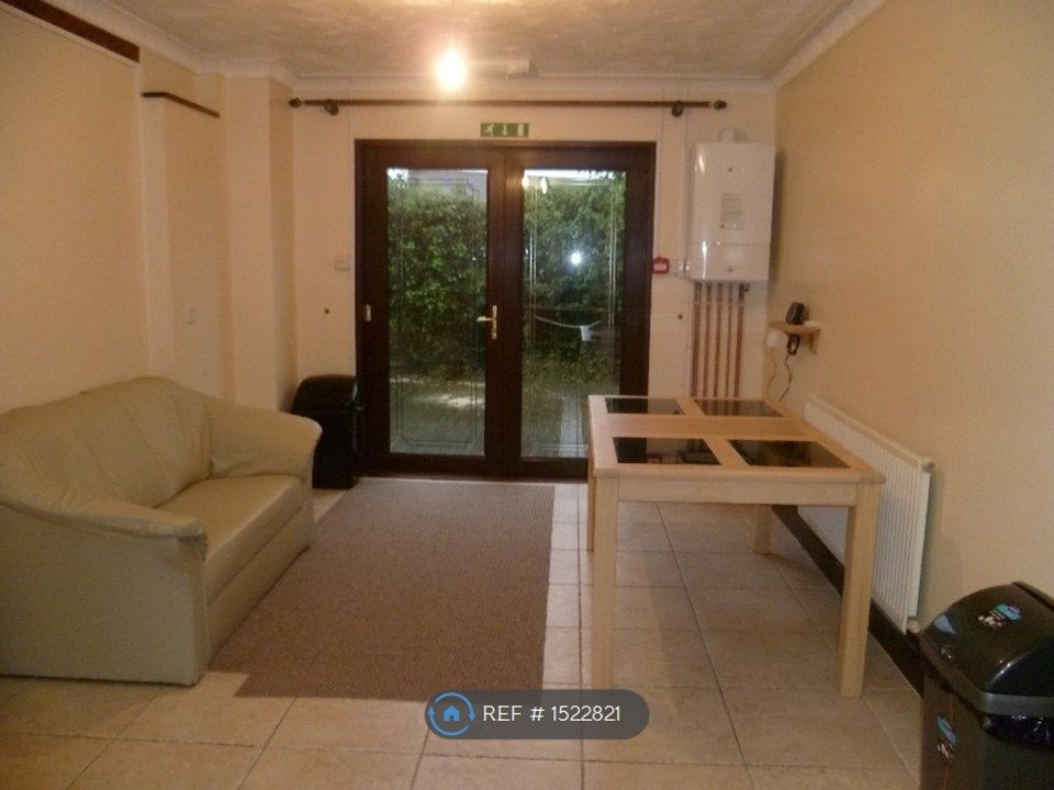 Room to rent in Job's Well Road, Carmarthen SA31 Zoopla