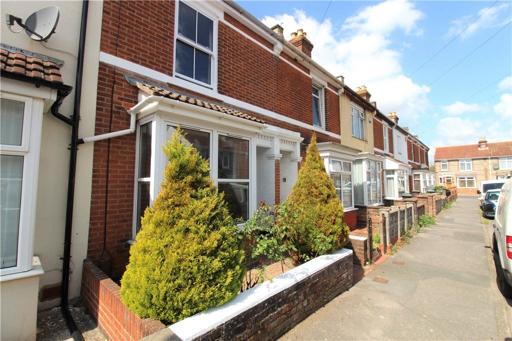 2 bed terraced house for sale in Woodstock Road, Gosport, Gosport PO12
