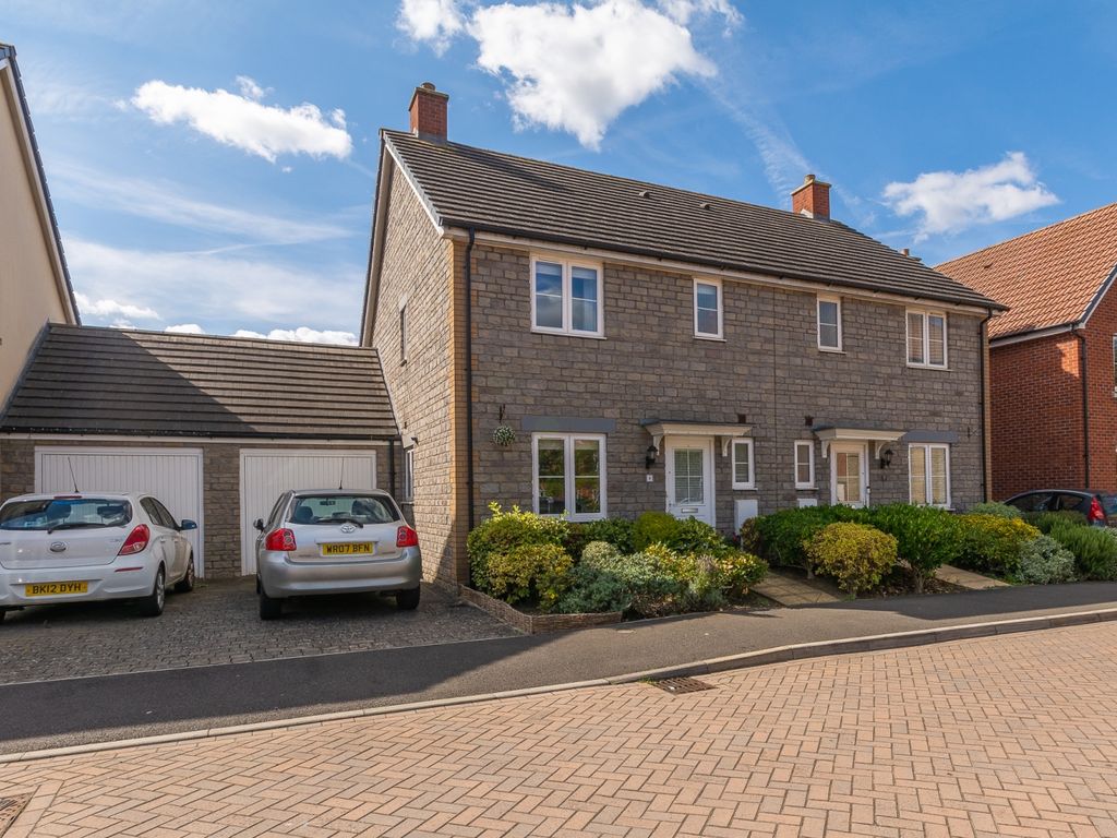 3 bed semidetached house for sale in Blue Cedar Close, Yate BS37 Zoopla