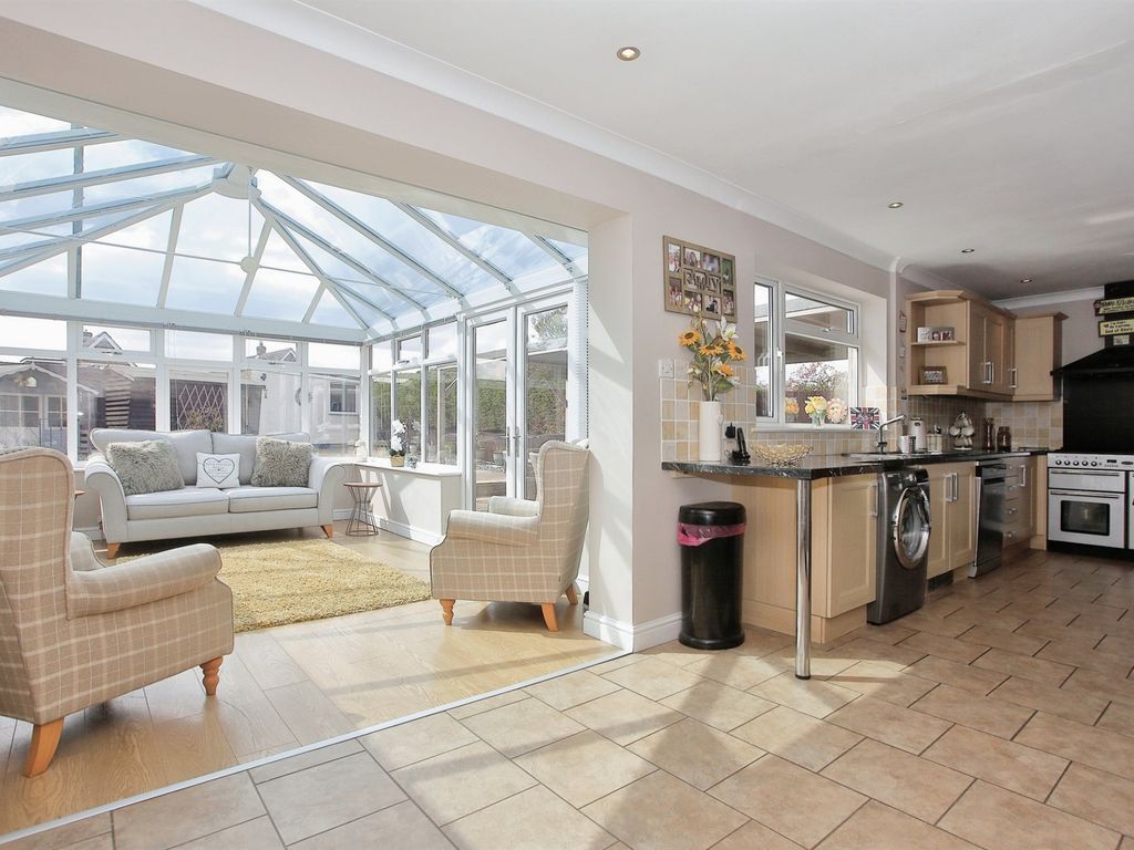 3 bed property for sale in Elter Walk, Gunthorpe, Peterborough PE4 Zoopla