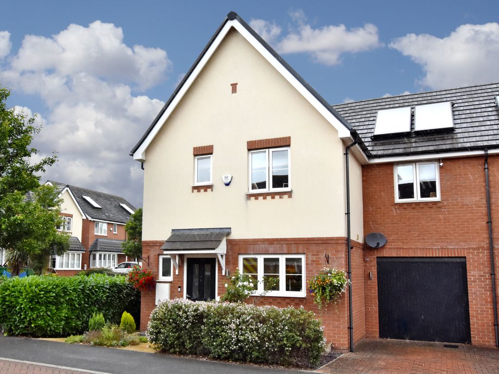 3 bed semidetached house for sale in Burbridge Road, Leavesden