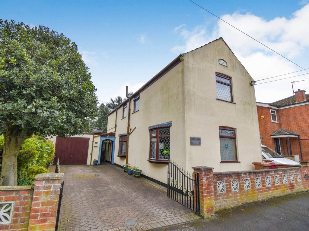 3 bed detached house for sale in West Street, DN38 Zoopla