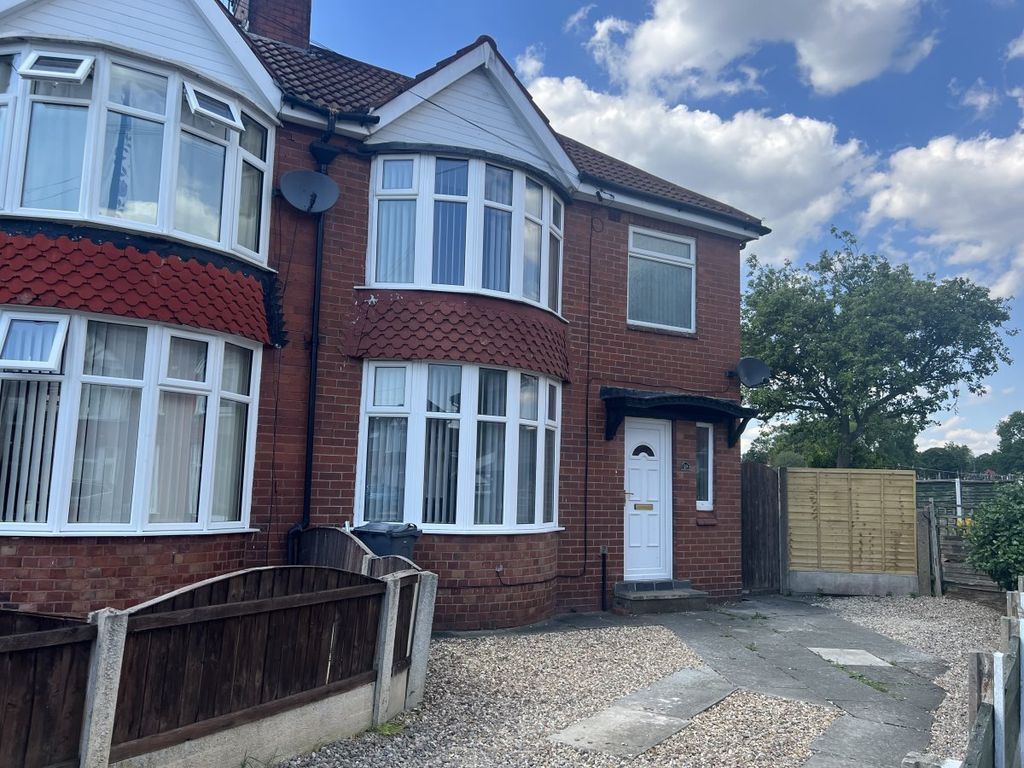 3 bed semidetached house to rent in Caledon Avenue, Moston, Manchester