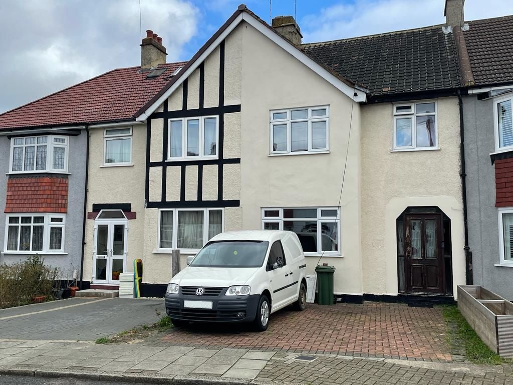 3 bed terraced house for sale in Chatsworth Avenue, Bromley BR1 Zoopla