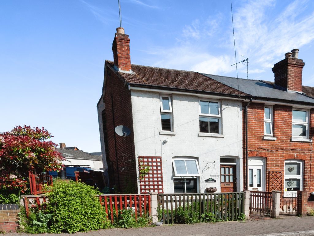 2 bed end terrace house for sale in Flaxfield Road, Basingstoke, Hampshire RG21 Zoopla