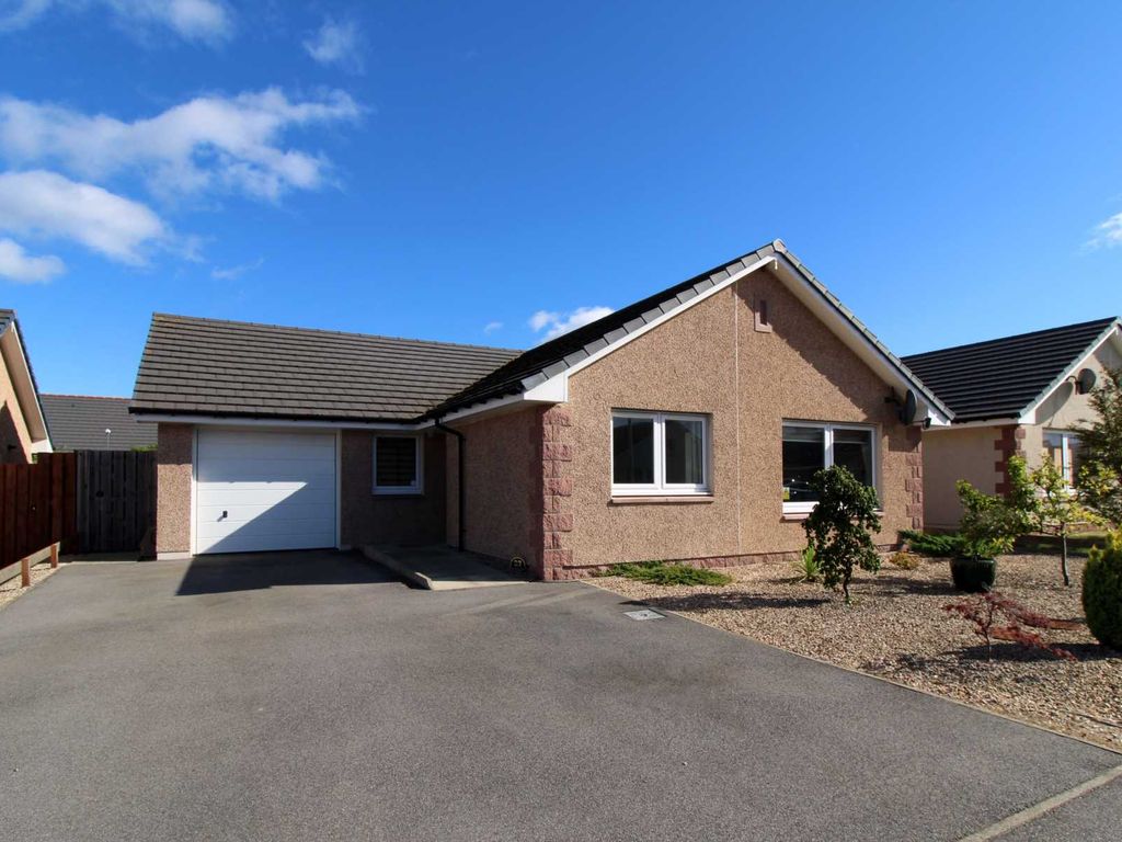 3 bed detached bungalow for sale in Montgomerie Drive, Nairn IV12 Zoopla