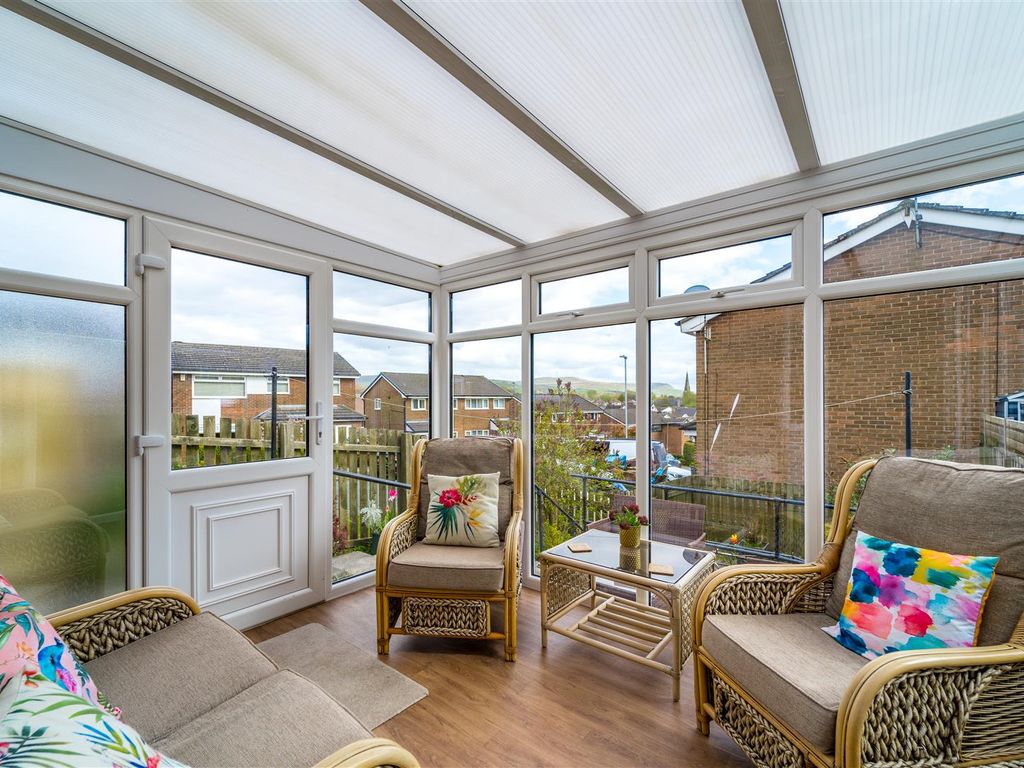 2 bed detached bungalow for sale in Hyacinth Close, Rossendale BB4, £