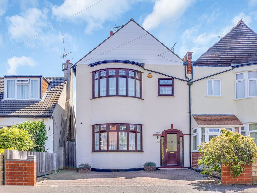 3 bed semidetached house for sale in Road, Southchurch SS2