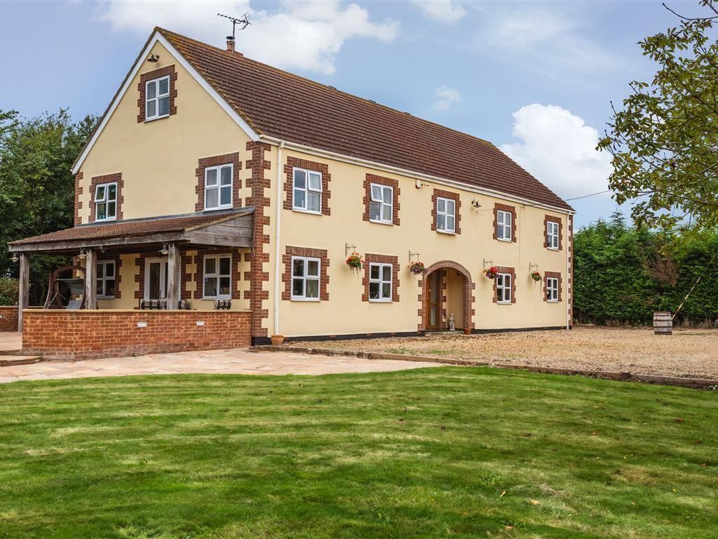 6 bed detached house for sale in Cross Drove, Whittlesey, Peterborough